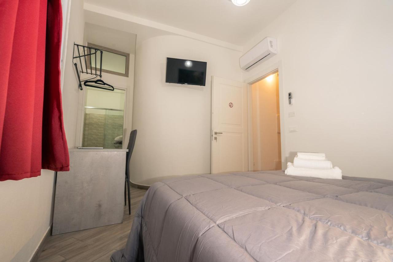 Domoblu Camere In Centro Tortoli Bagian luar foto