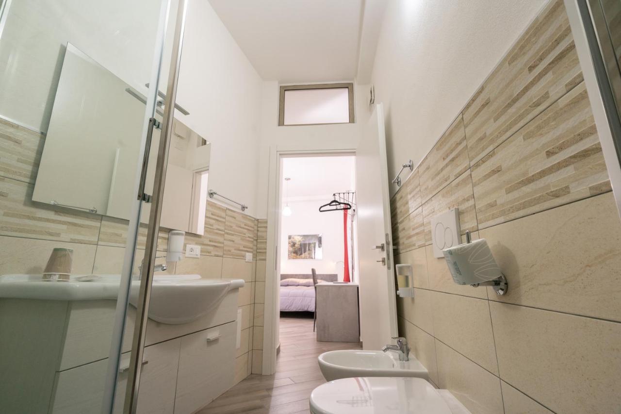 Domoblu Camere In Centro Tortoli Bagian luar foto