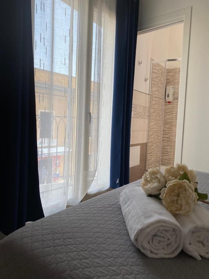 Domoblu Camere In Centro Tortoli Bagian luar foto