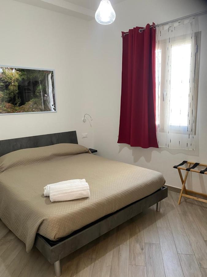 Domoblu Camere In Centro Tortoli Bagian luar foto