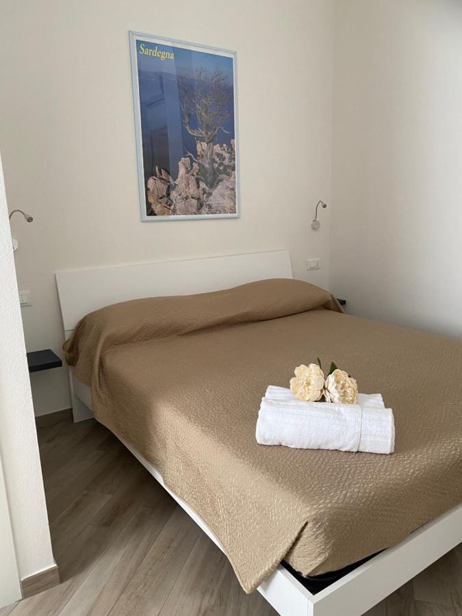 Domoblu Camere In Centro Tortoli Bagian luar foto