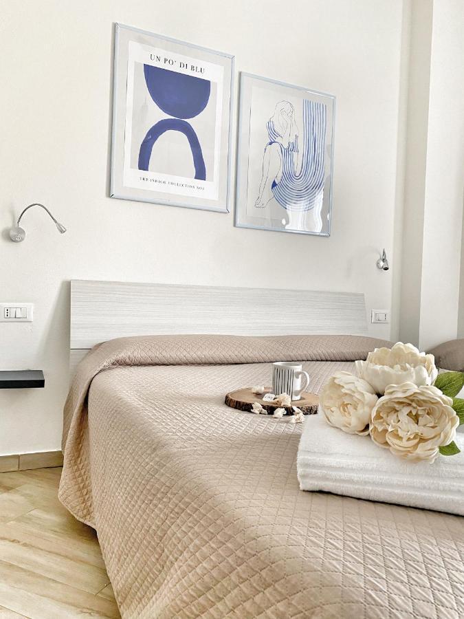 Domoblu Camere In Centro Tortoli Bagian luar foto
